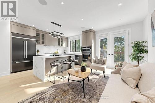 127 Banff Road, Toronto, ON - Indoor Photo Showing Living Room