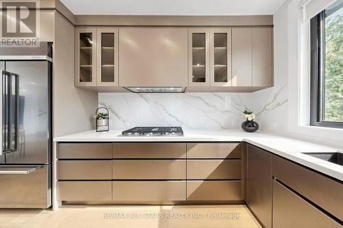 127 Banff Road, Toronto, ON - Indoor Photo Showing Kitchen