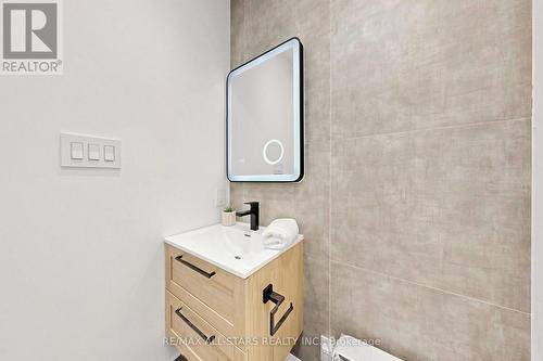 127 Banff Road, Toronto, ON - Indoor Photo Showing Bathroom