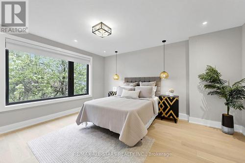 127 Banff Road, Toronto, ON - Indoor Photo Showing Bedroom