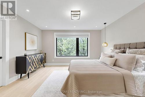 127 Banff Road, Toronto, ON - Indoor Photo Showing Bedroom