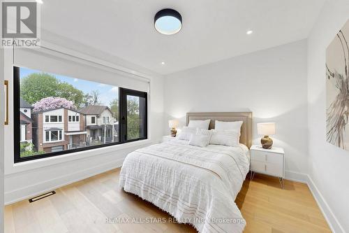127 Banff Road, Toronto, ON - Indoor Photo Showing Bedroom