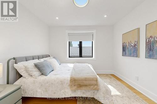 127 Banff Road, Toronto, ON - Indoor Photo Showing Bedroom