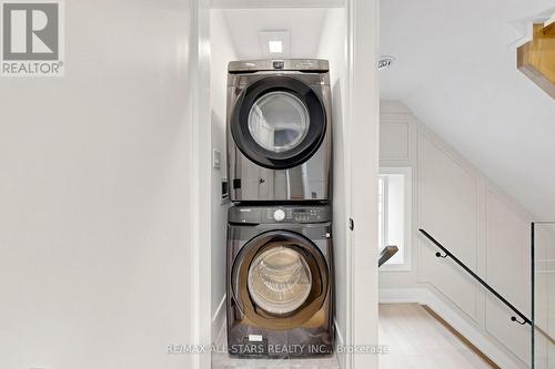 127 Banff Road, Toronto, ON - Indoor Photo Showing Laundry Room