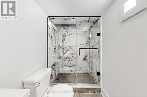 127 Banff Road, Toronto, ON - Indoor Photo Showing Bathroom