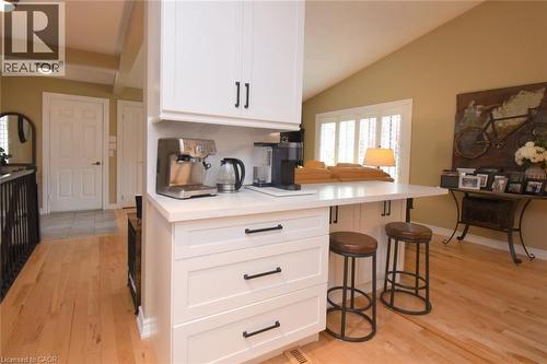 12 Mckeown Court, Caledonia, ON - Indoor Photo Showing Kitchen