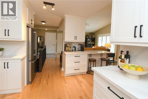 12 Mckeown Court, Caledonia, ON - Indoor Photo Showing Kitchen