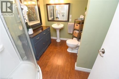 12 Mckeown Court, Caledonia, ON - Indoor Photo Showing Bathroom