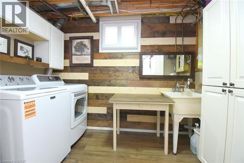 12 Mckeown Court, Caledonia, ON - Indoor Photo Showing Laundry Room