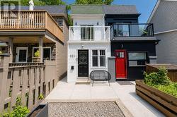 821 CRAVEN ROAD Toronto (Greenwood-Coxwell), ON M4L 2Z7