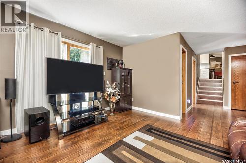 3431 Eagle Crescent, Prince Albert, SK - Indoor Photo Showing Living Room