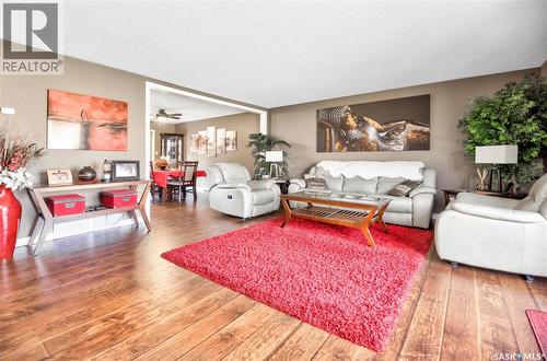 3431 Eagle Crescent, Prince Albert, SK - Indoor Photo Showing Living Room