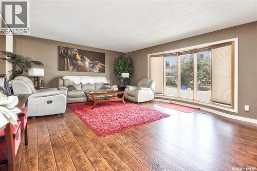3431 Eagle Crescent, Prince Albert, SK - Indoor Photo Showing Living Room