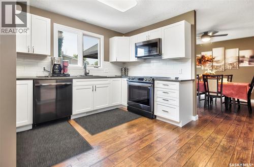 3431 Eagle Crescent, Prince Albert, SK - Indoor Photo Showing Kitchen With Upgraded Kitchen