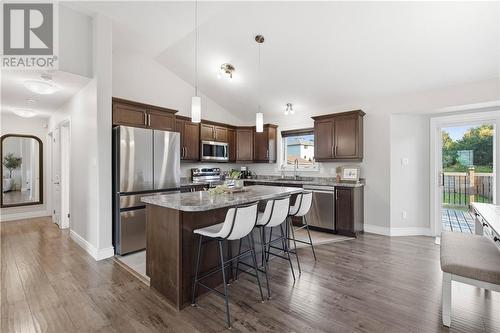 1663 Meadowlark Way, Val Caron, ON - Indoor Photo Showing Kitchen With Upgraded Kitchen