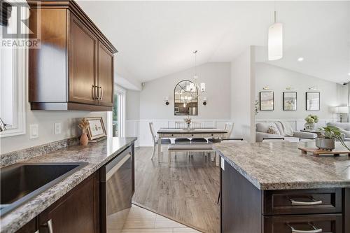 1663 Meadowlark Way, Val Caron, ON - Indoor Photo Showing Kitchen