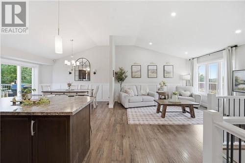 1663 Meadowlark Way, Val Caron, ON - Indoor