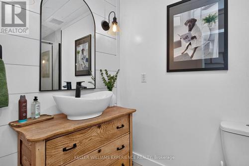 320 6 Concession E, Tiny, ON - Indoor Photo Showing Bathroom
