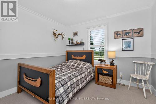 320 6 Concession E, Tiny, ON - Indoor Photo Showing Bedroom