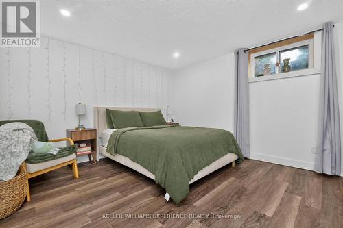 320 6 Concession E, Tiny, ON - Indoor Photo Showing Bedroom