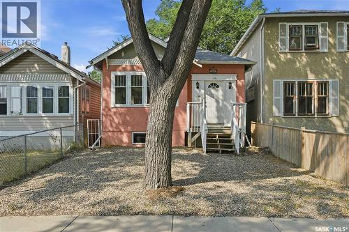 2038 Toronto Street, Regina, SK - Outdoor