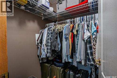 104 303 5Th Avenue N, Saskatoon, SK - Indoor With Storage
