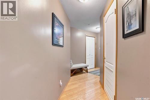 104 303 5Th Avenue N, Saskatoon, SK - Indoor Photo Showing Other Room