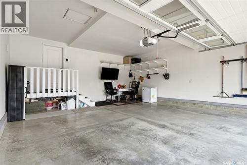 4665 Skinner Crescent, Regina, SK - Indoor Photo Showing Garage
