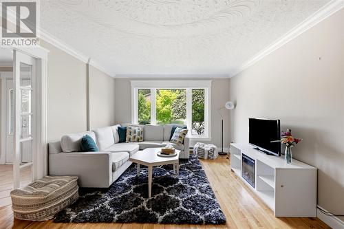 42 Caddy Ave, Sault Ste. Marie, ON - Indoor Photo Showing Living Room