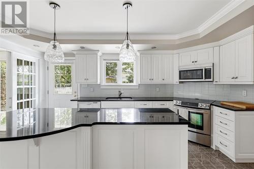 42 Caddy Ave, Sault Ste. Marie, ON - Indoor Photo Showing Kitchen