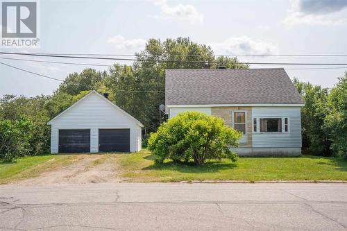 191 Rossmore RD  Sault Ste. Marie, ON P6C 2Y7