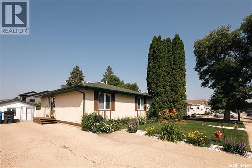 631 Buchanan Drive, Prince Albert, SK - Outdoor