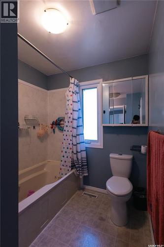 631 Buchanan Drive, Prince Albert, SK - Indoor Photo Showing Bathroom