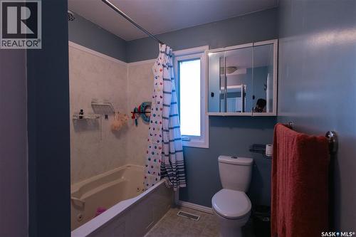 631 Buchanan Drive, Prince Albert, SK - Indoor Photo Showing Bathroom