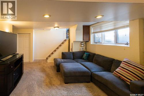 631 Buchanan Drive, Prince Albert, SK - Indoor Photo Showing Living Room