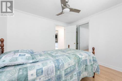 95 Mcclellan Road, Ottawa, ON - Indoor Photo Showing Bedroom