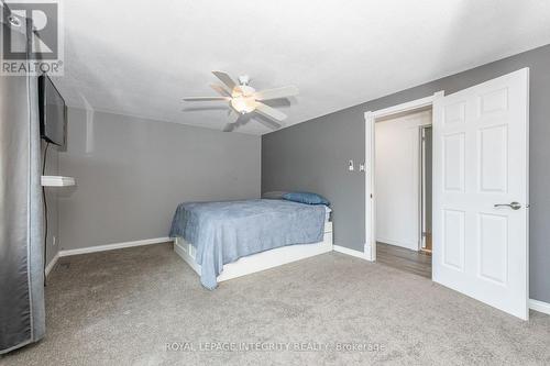 95 Mcclellan Road, Ottawa, ON - Indoor Photo Showing Bedroom
