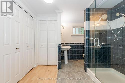 95 Mcclellan Road, Ottawa, ON - Indoor Photo Showing Bathroom