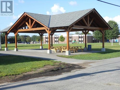 95 Mcclellan Road, Ottawa, ON - Outdoor