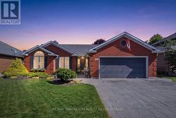 81 SANDRA DRIVE Pelham (Fenwick), ON L0S 1C0