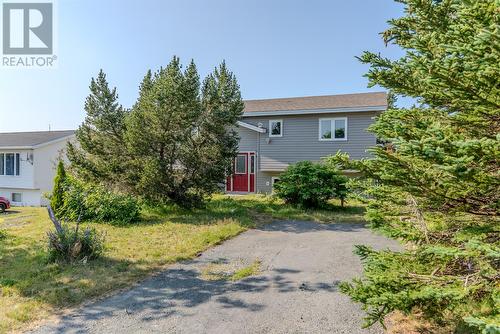 15 MCEVOY Street  Torbay, NL A1K 1C2