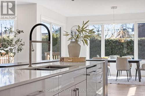 736 Sherbourne Road, Ottawa, ON - Indoor