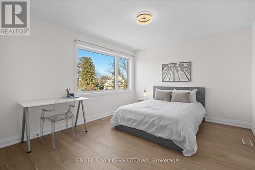 736 Sherbourne Road, Ottawa, ON - Indoor Photo Showing Bedroom