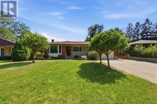 11 RICHELIEU DRIVE  St. Catharines (Vine/Linwell), ON L2M 2B7
