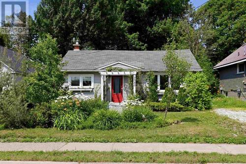 1750 Queen St E, Sault Ste. Marie, ON - Outdoor