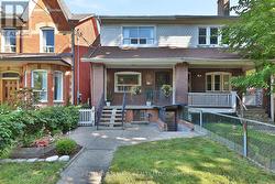 38 HALTON STREET Toronto, ON M6J 1R3