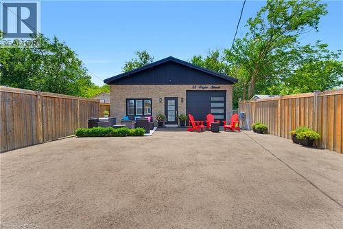 33 ELGIN Street  Brantford, ON N3R 1E5