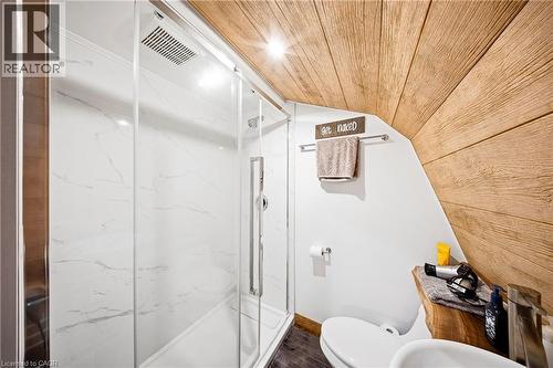 750 Vine Street, Cambridge, ON - Indoor Photo Showing Bathroom