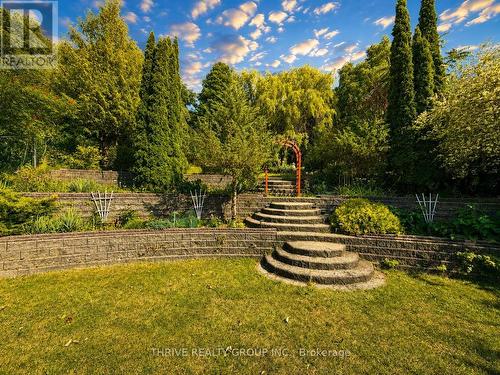 UPPER - 59 CLEVELAND PLACE , London South (South J), Ontario N5Z 4T5 3