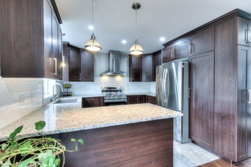 Kitchen - 563 Rue Jetté, Laval (Sainte-Dorothée), QC - Indoor Photo Showing Kitchen With Upgraded Kitchen